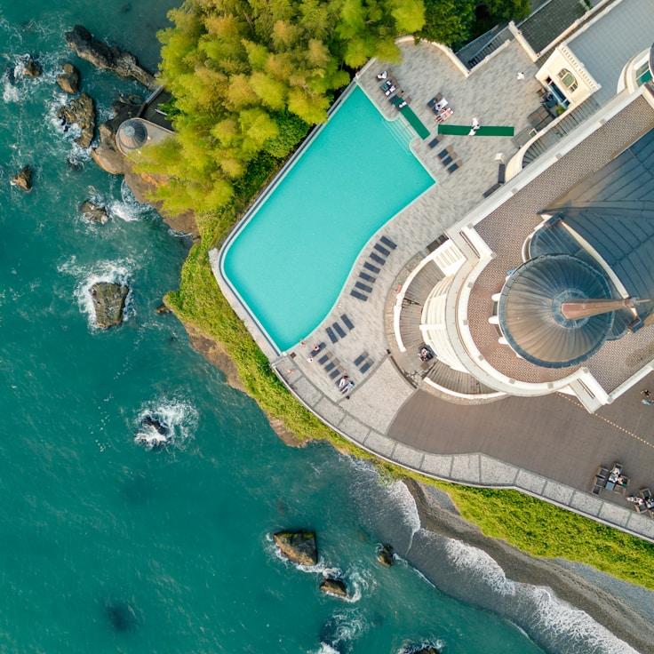 Family terraces and cafés for calm evenings in Barcelona